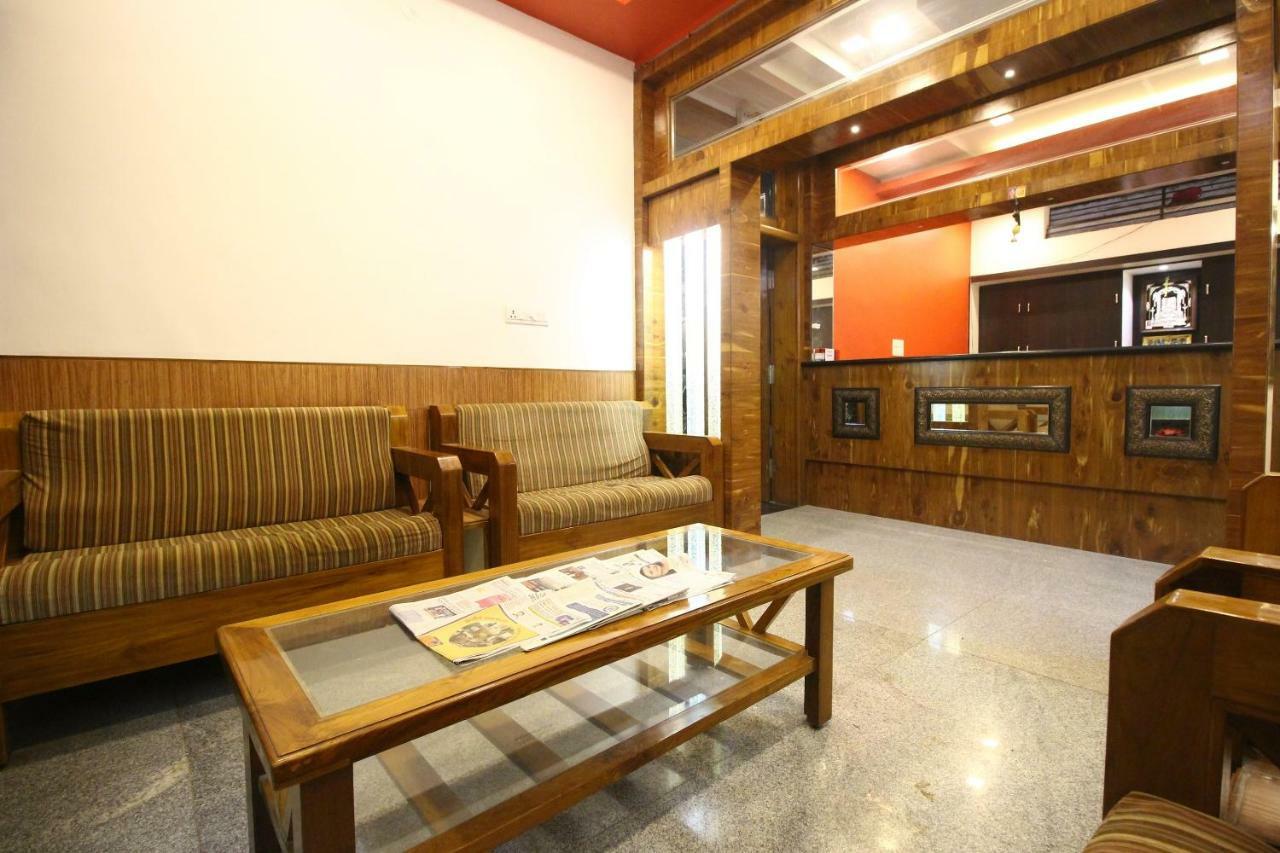 Oyo Flagship 30734 Jeevan Lodge Shivamogga Zewnętrze zdjęcie