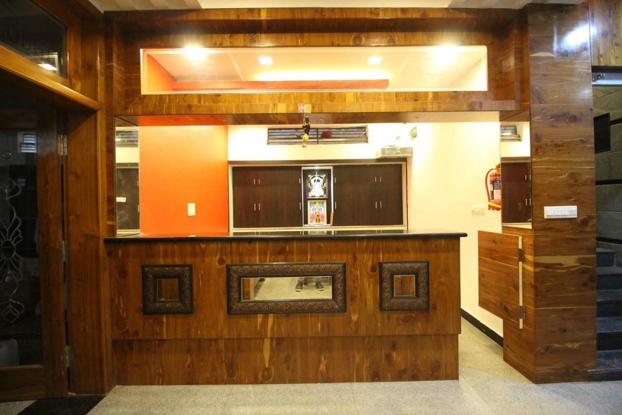 Oyo Flagship 30734 Jeevan Lodge Shivamogga Zewnętrze zdjęcie