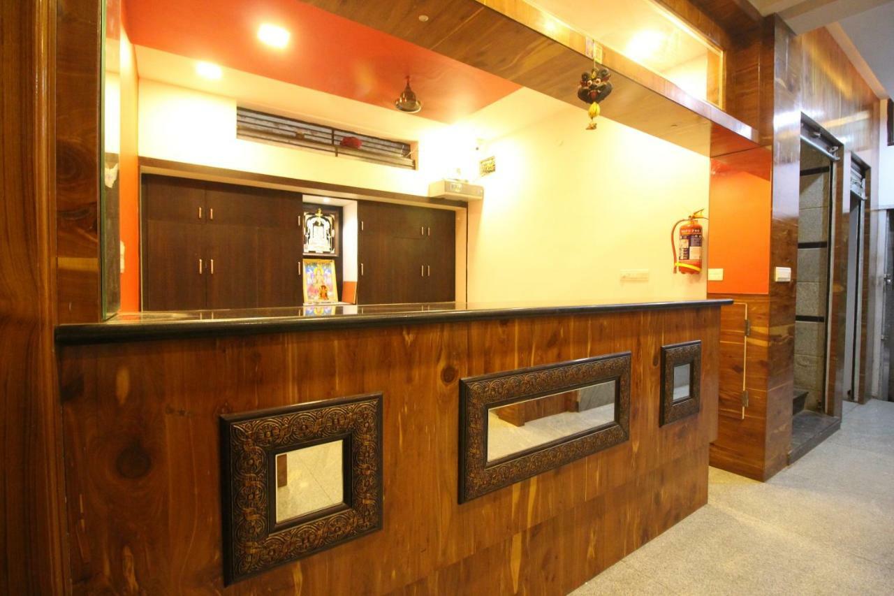 Oyo Flagship 30734 Jeevan Lodge Shivamogga Zewnętrze zdjęcie