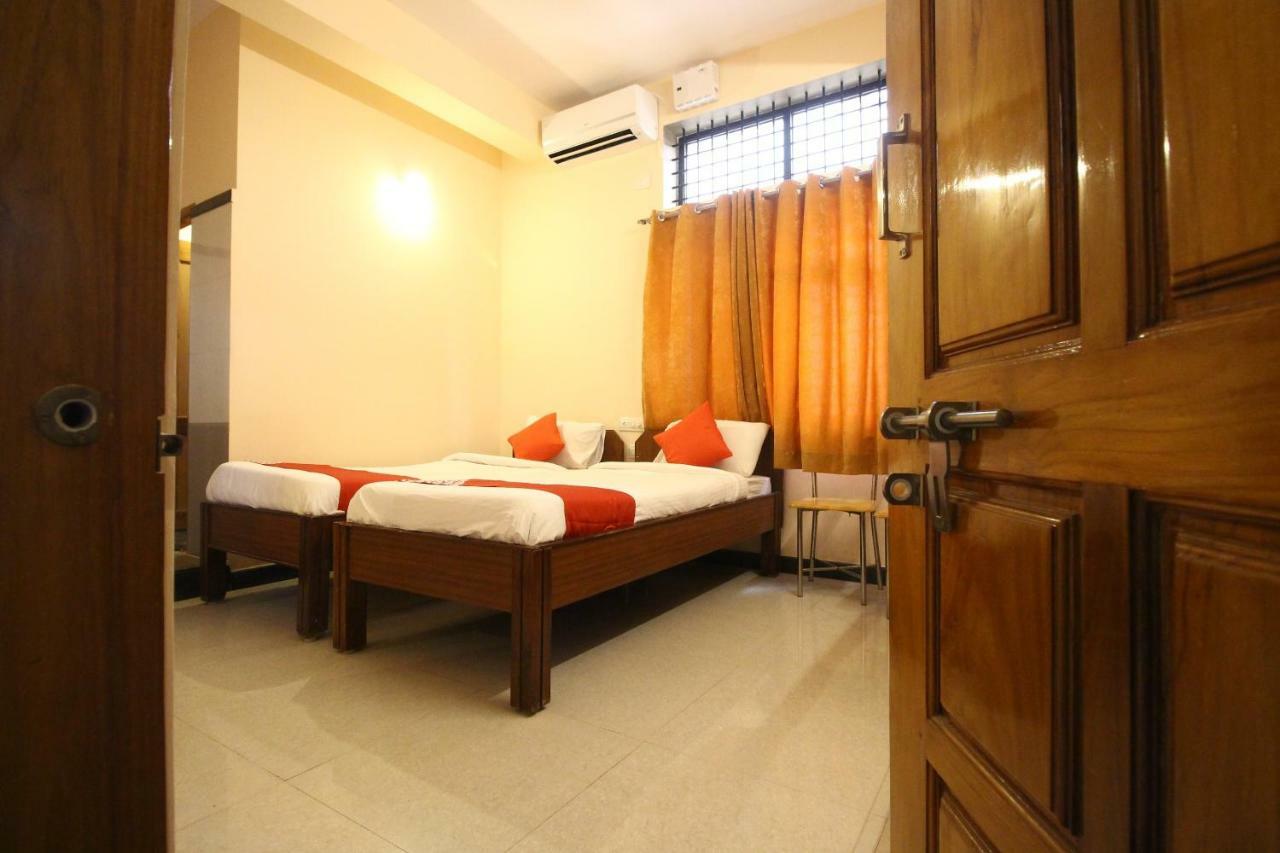 Oyo Flagship 30734 Jeevan Lodge Shivamogga Zewnętrze zdjęcie